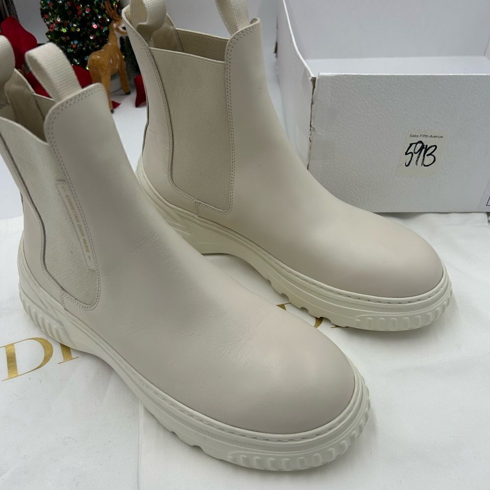 Women’s Dior leather ankle boots size 39 made in Italy